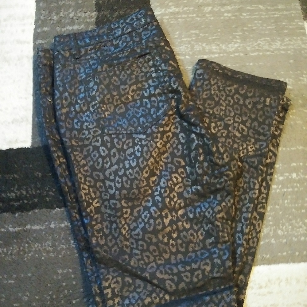 Nicole leopard black skinny jeans size 16